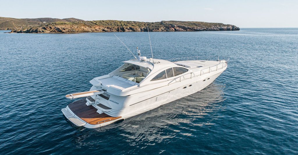 yacht-charters-in-Mykonos-pershing-54